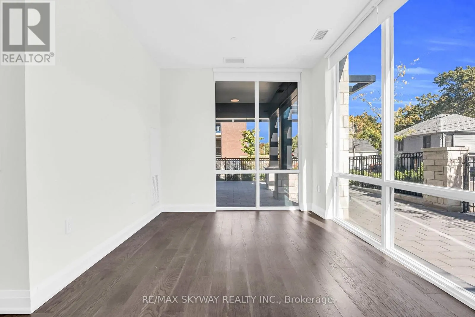 105 - 42 MILL STREET