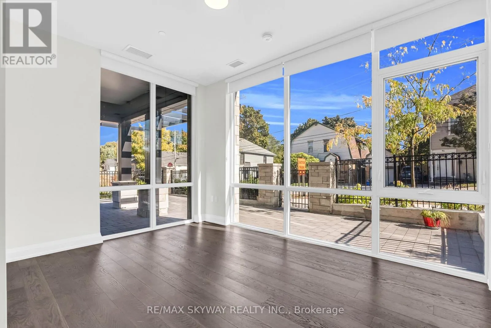 105 - 42 MILL STREET