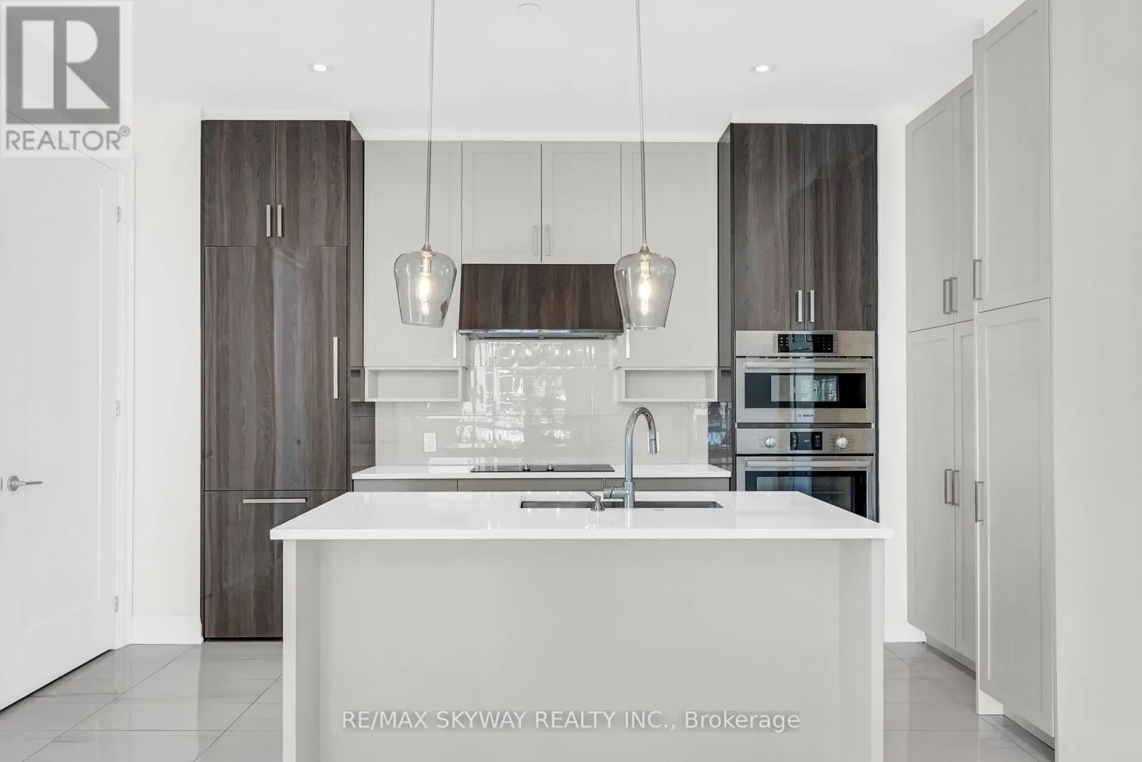 105 - 42 MILL STREET