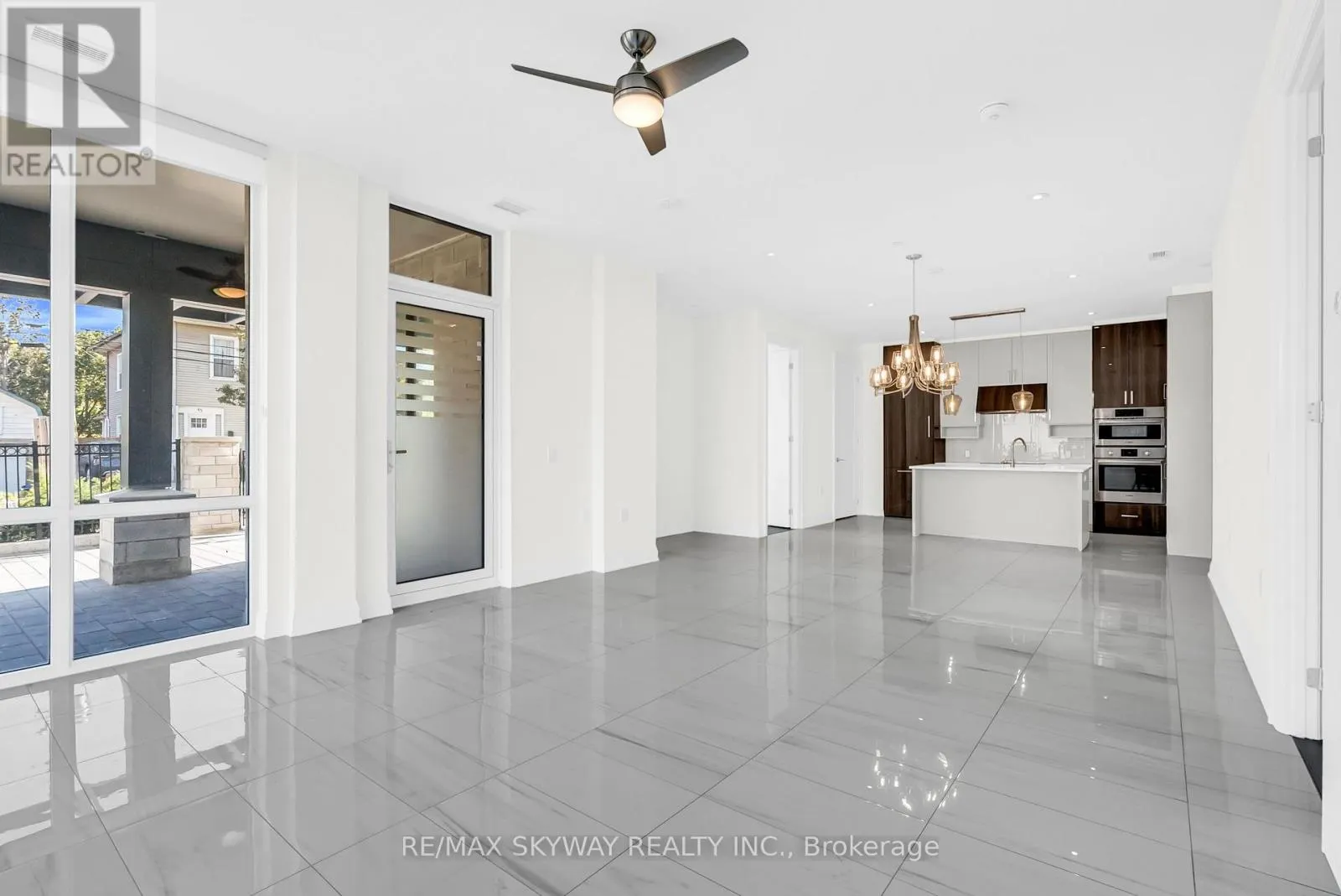 105 - 42 MILL STREET