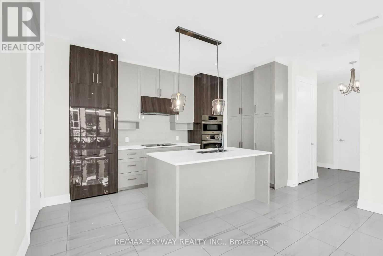 105 - 42 MILL STREET