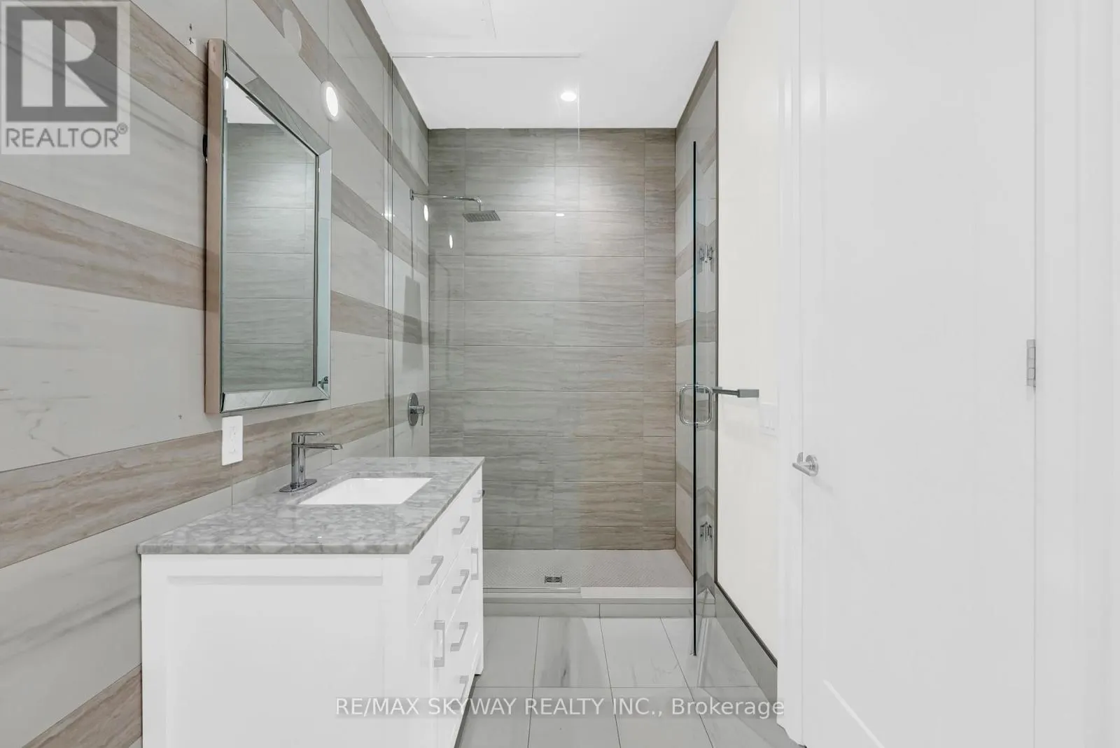 105 - 42 MILL STREET