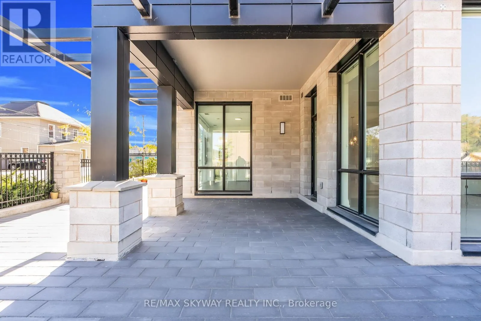 105 - 42 MILL STREET