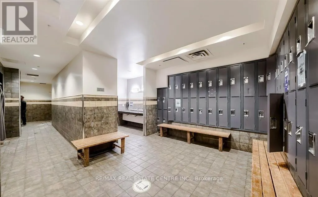 1302 - 70 ABSOLUTE AVENUE