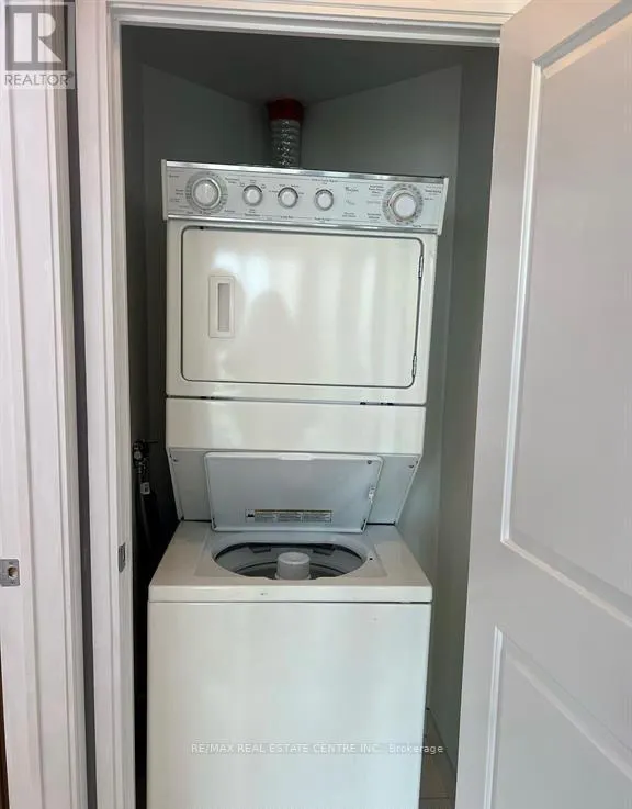 1302 - 70 ABSOLUTE AVENUE