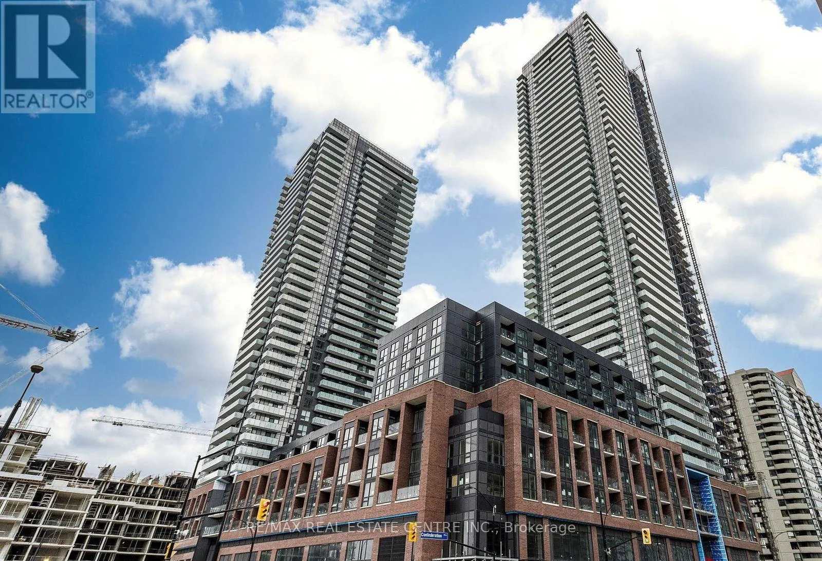 3111 - 4130 PARKSIDE VILLAGE DRIVE W