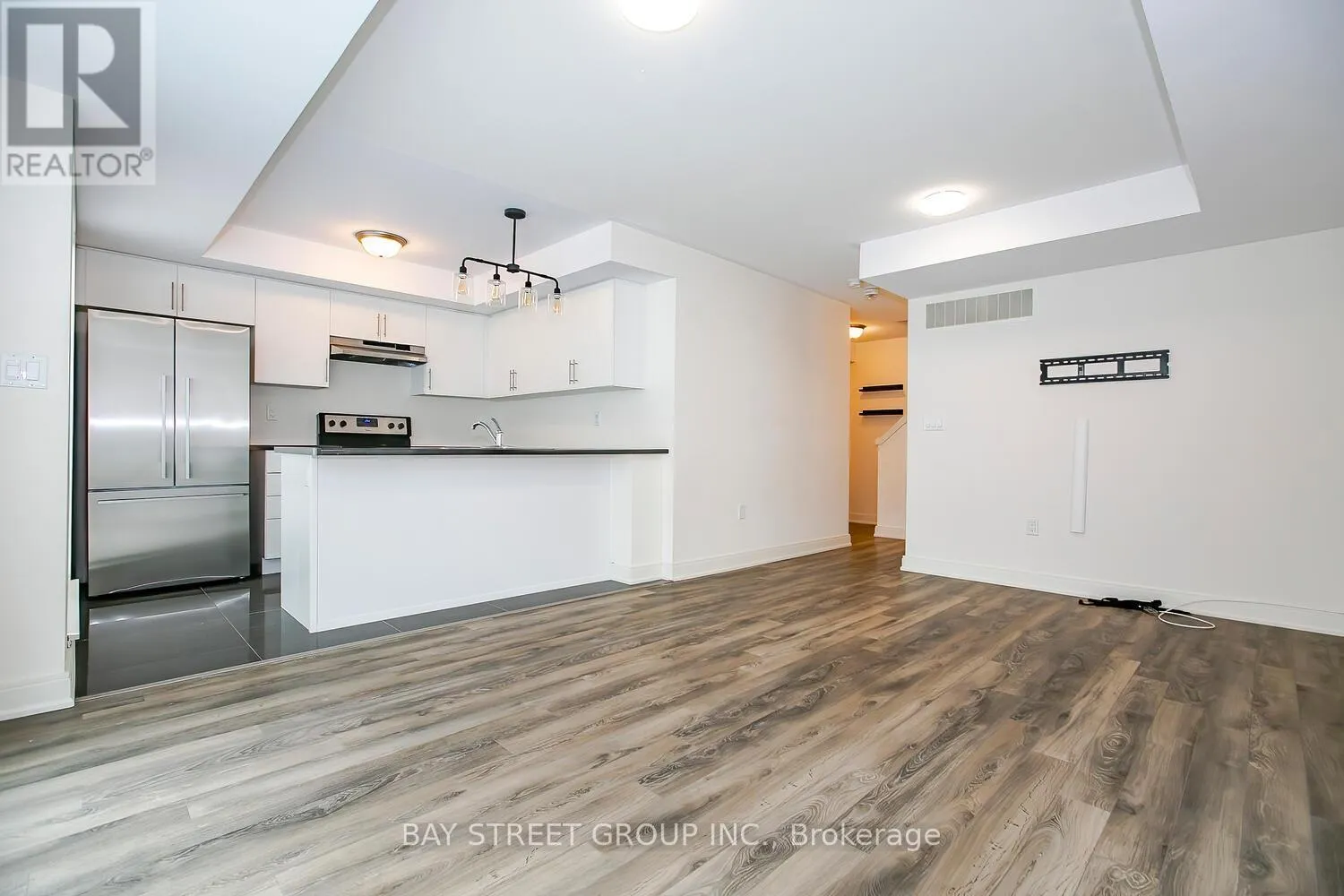 107 - 100 DUFAY ROAD