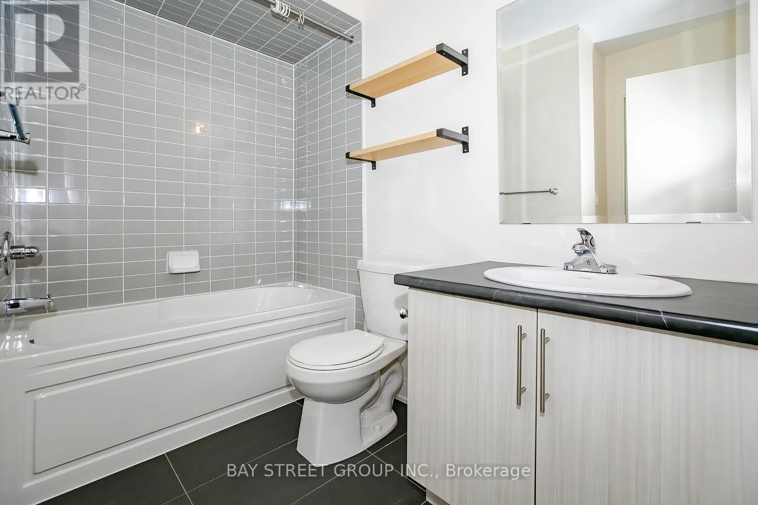 107 - 100 DUFAY ROAD