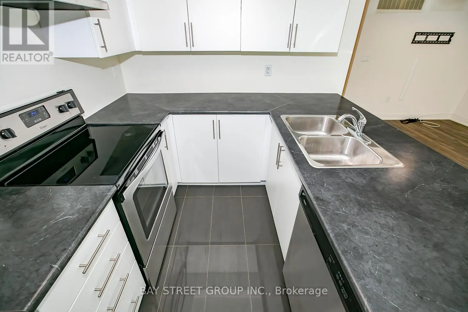 107 - 100 DUFAY ROAD