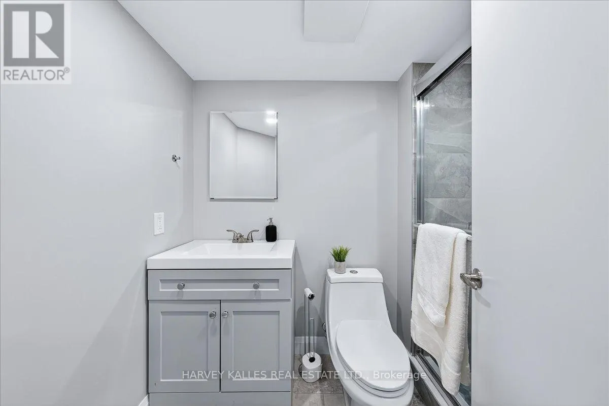 338 BARTLETT AVENUE N