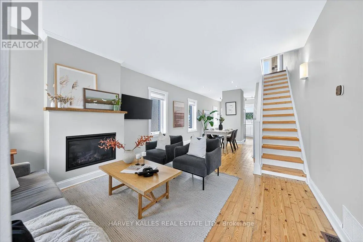 338 BARTLETT AVENUE N