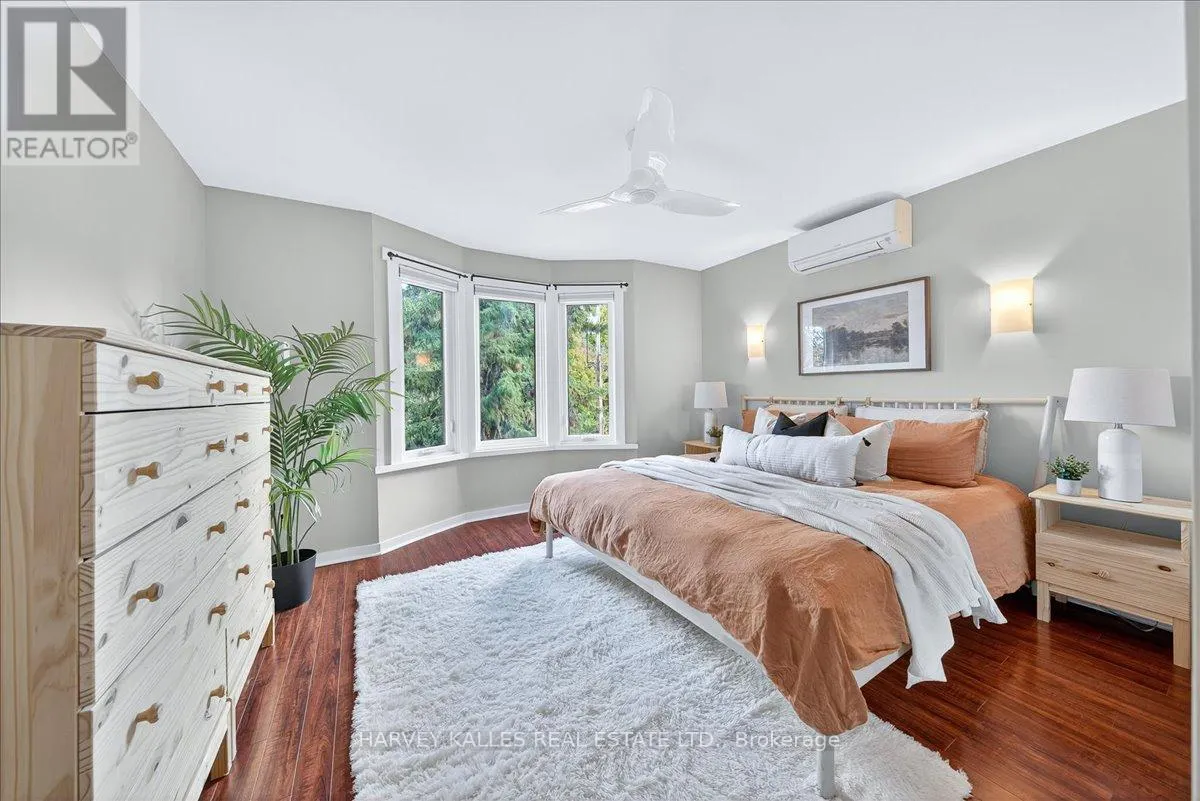 338 BARTLETT AVENUE N