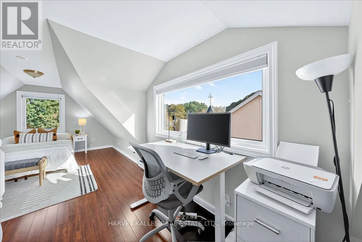 338 BARTLETT AVENUE N