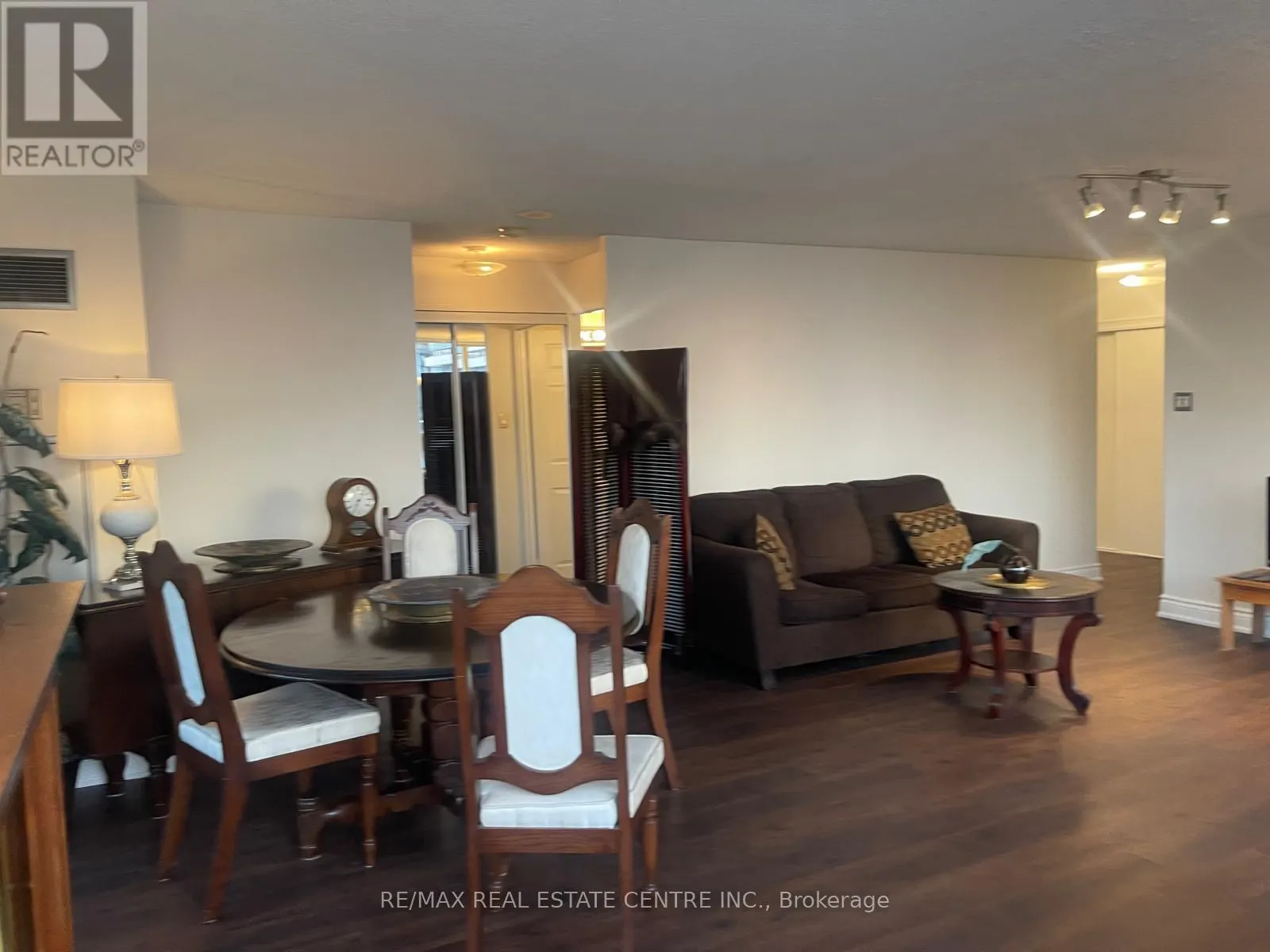 2408 - 400 WEBB DRIVE