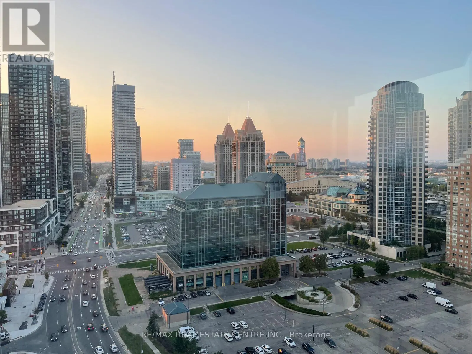 2408 - 400 WEBB DRIVE