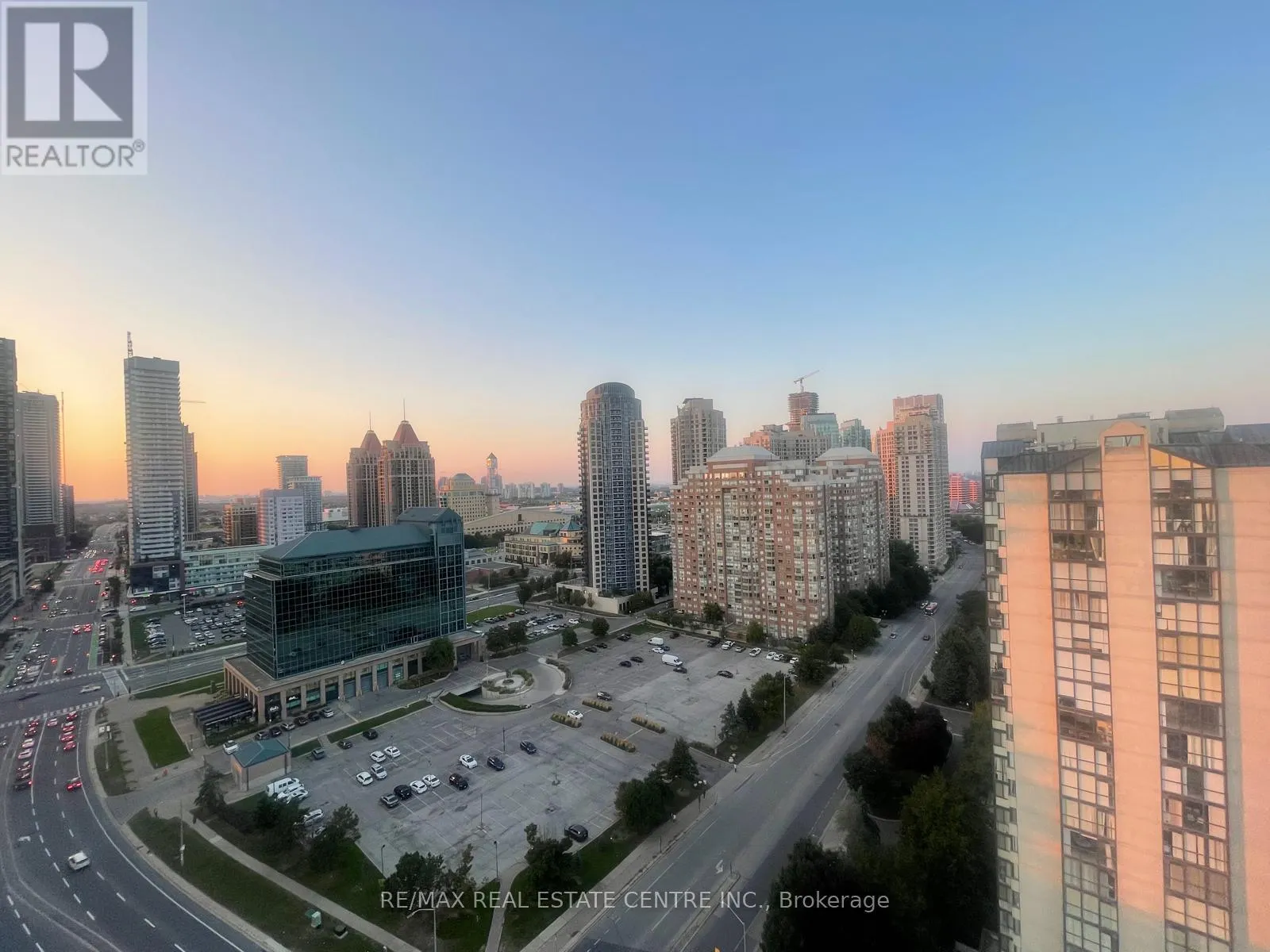 2408 - 400 WEBB DRIVE