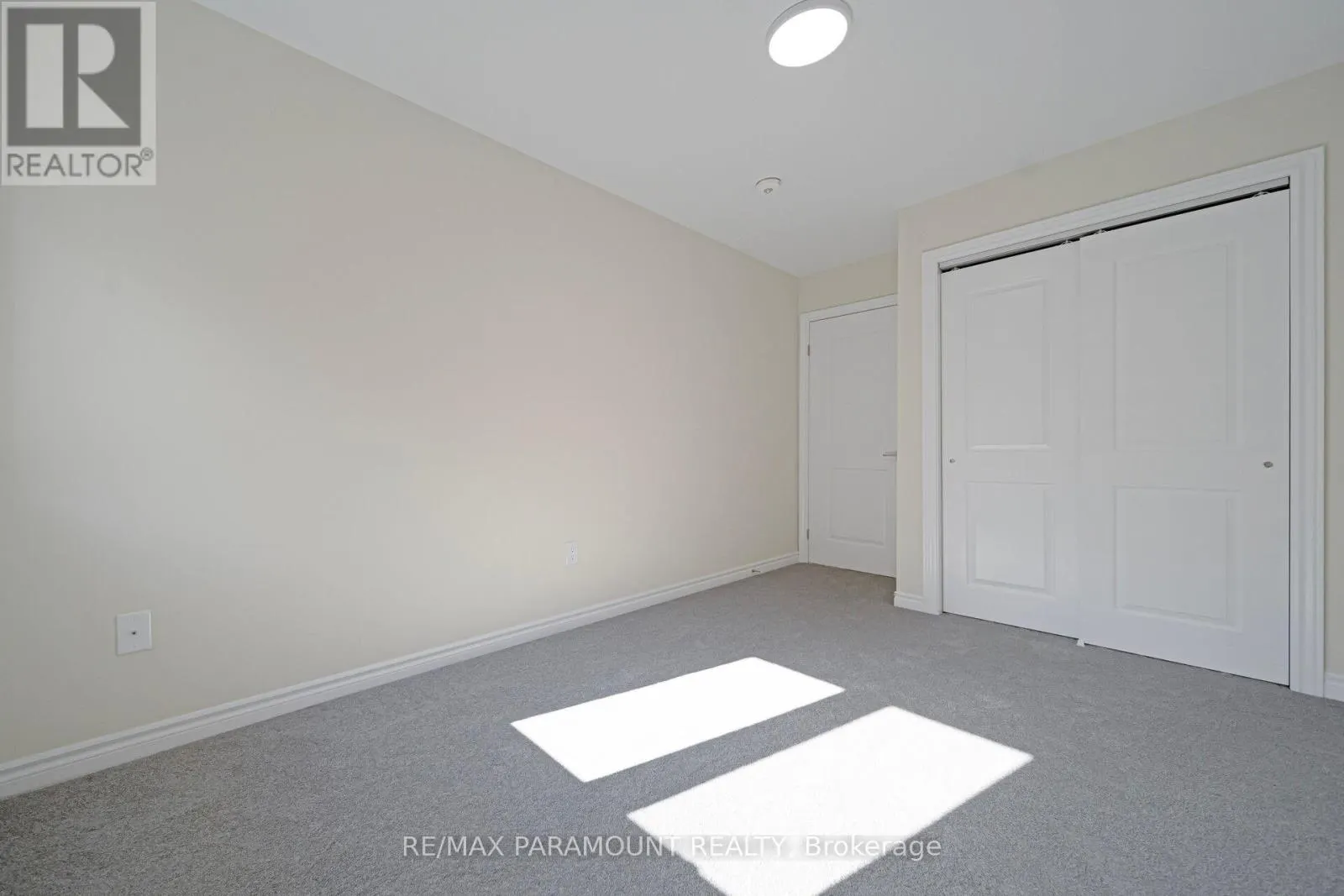 37 - 1575 SOUTH PARADE COURT