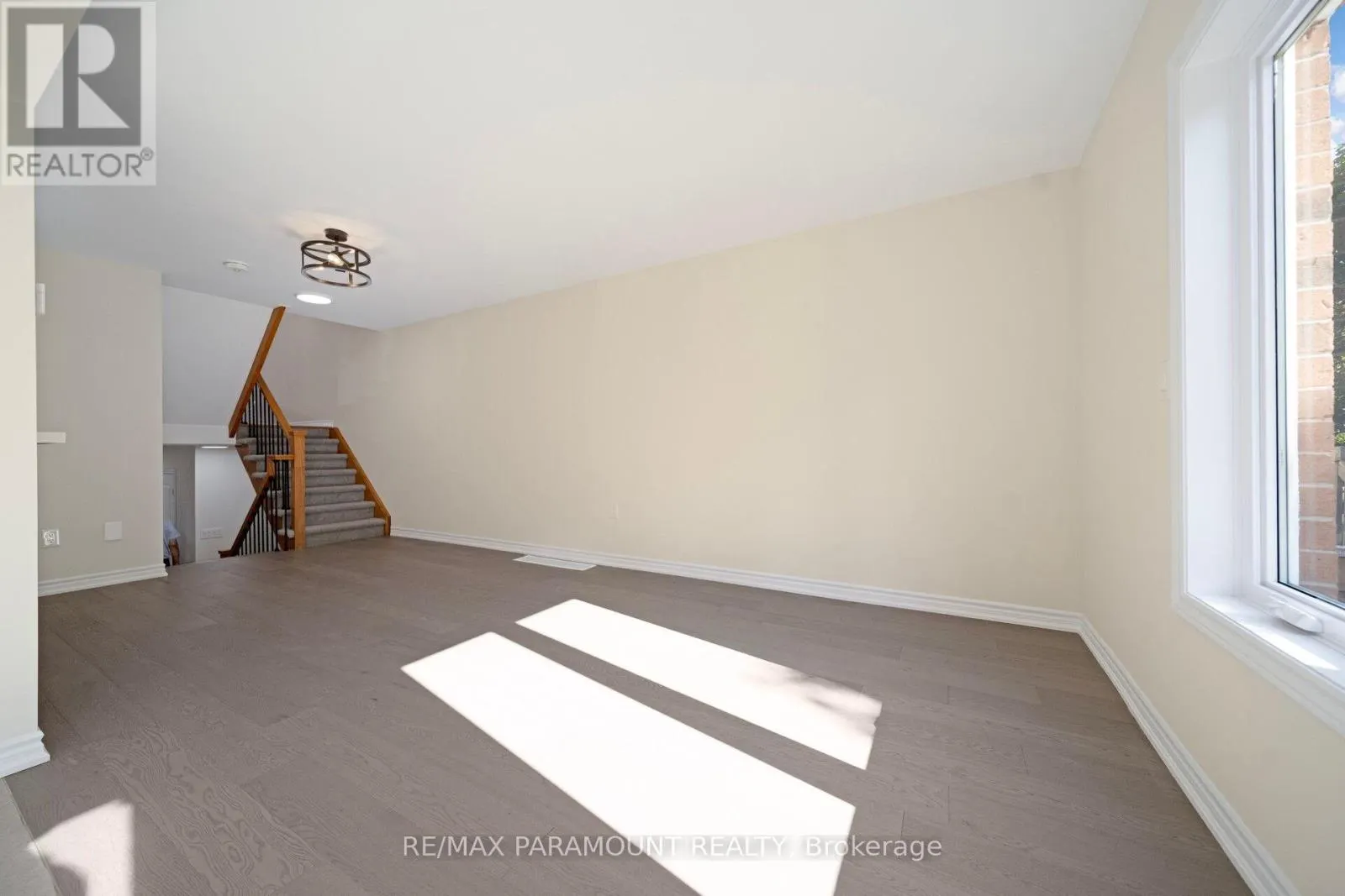 37 - 1575 SOUTH PARADE COURT