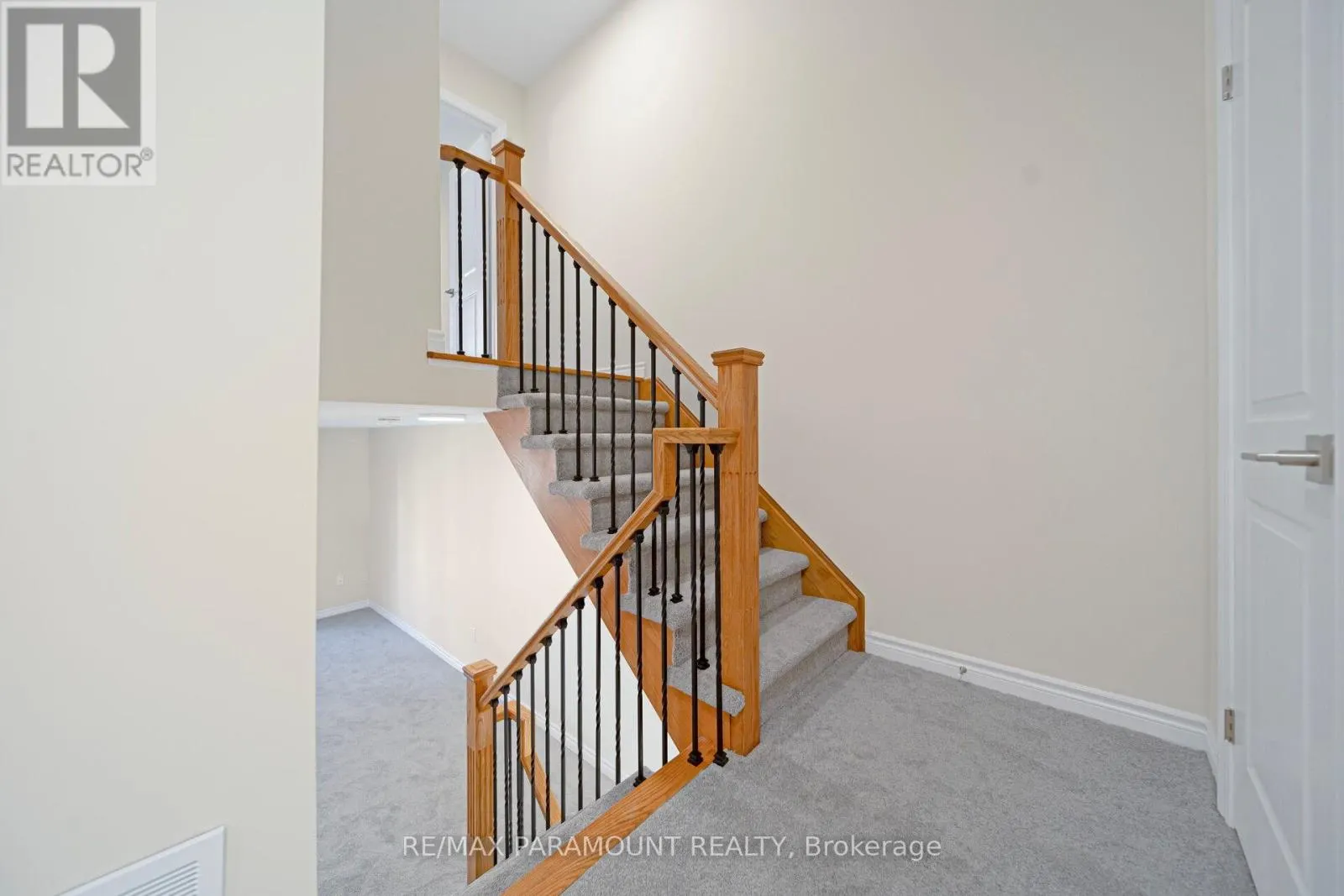 37 - 1575 SOUTH PARADE COURT