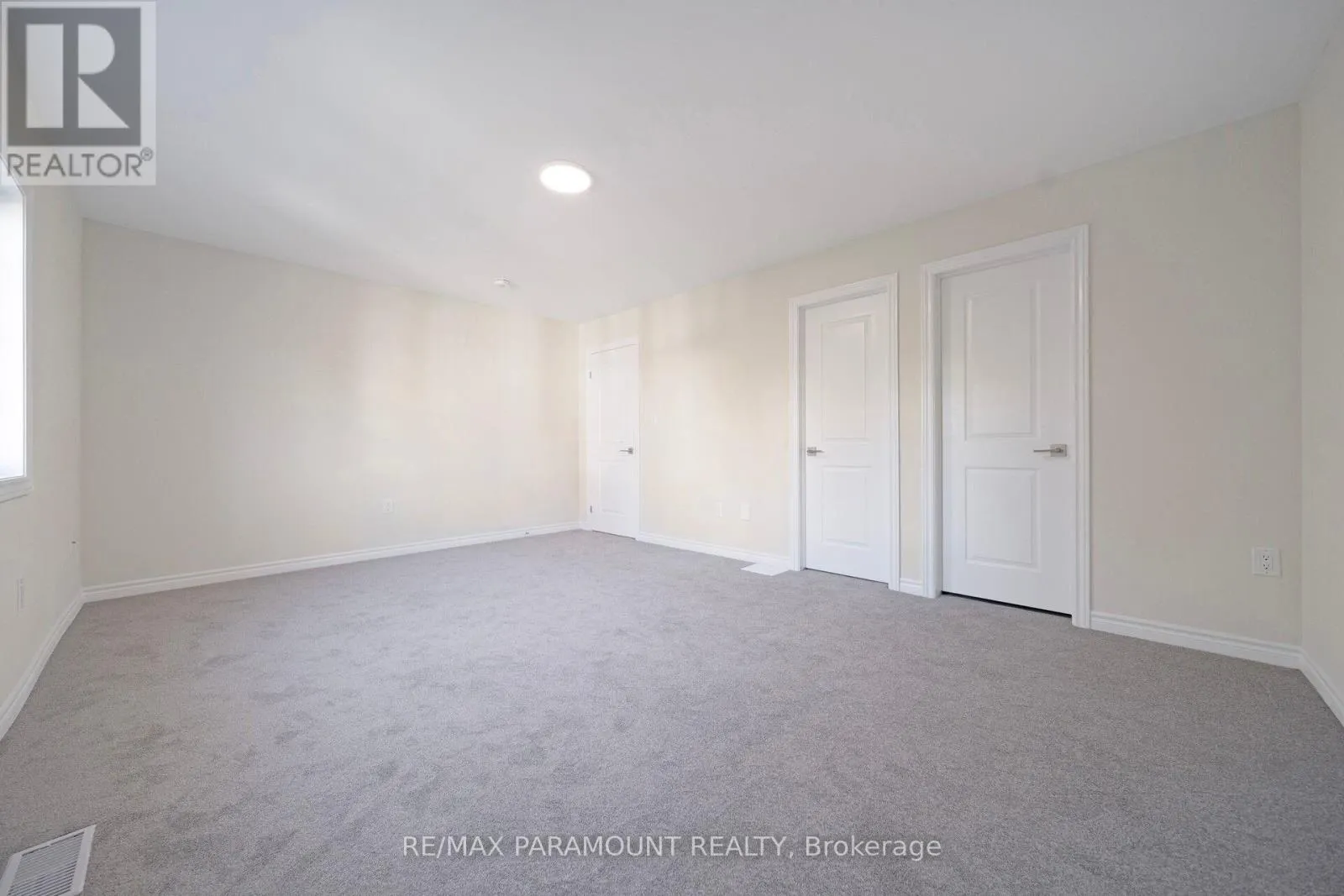 37 - 1575 SOUTH PARADE COURT