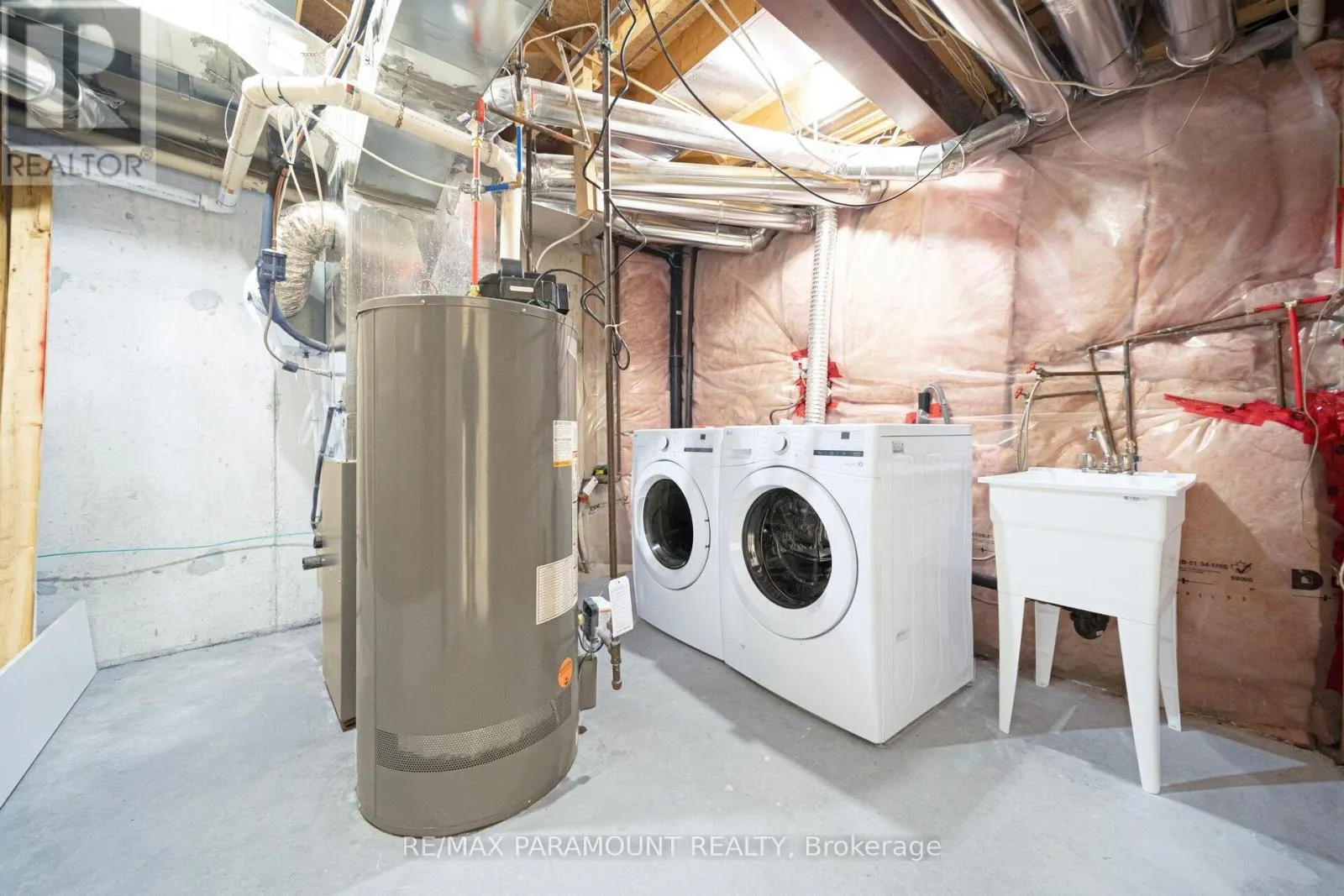 37 - 1575 SOUTH PARADE COURT