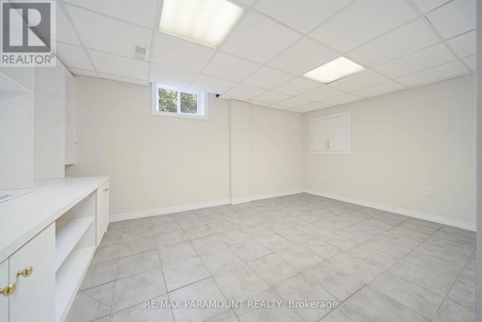 37 - 1575 SOUTH PARADE COURT