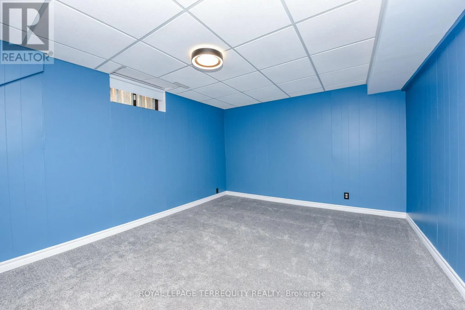 20 HALLOW CRESCENT N