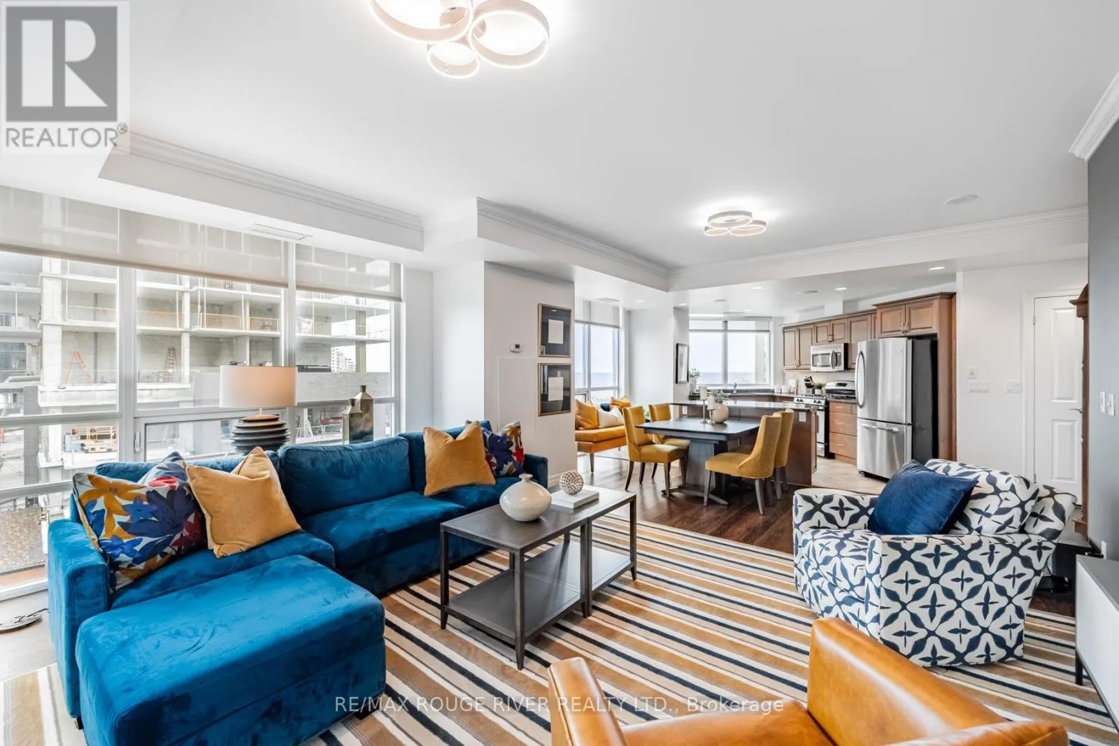 601 - 360 PEARL STREET