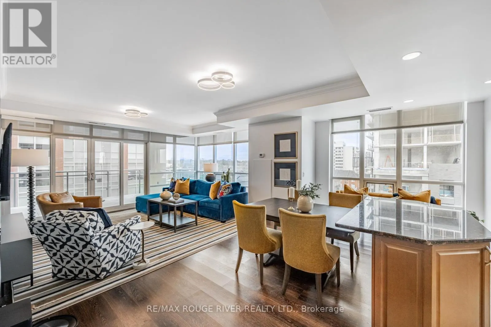 601 - 360 PEARL STREET