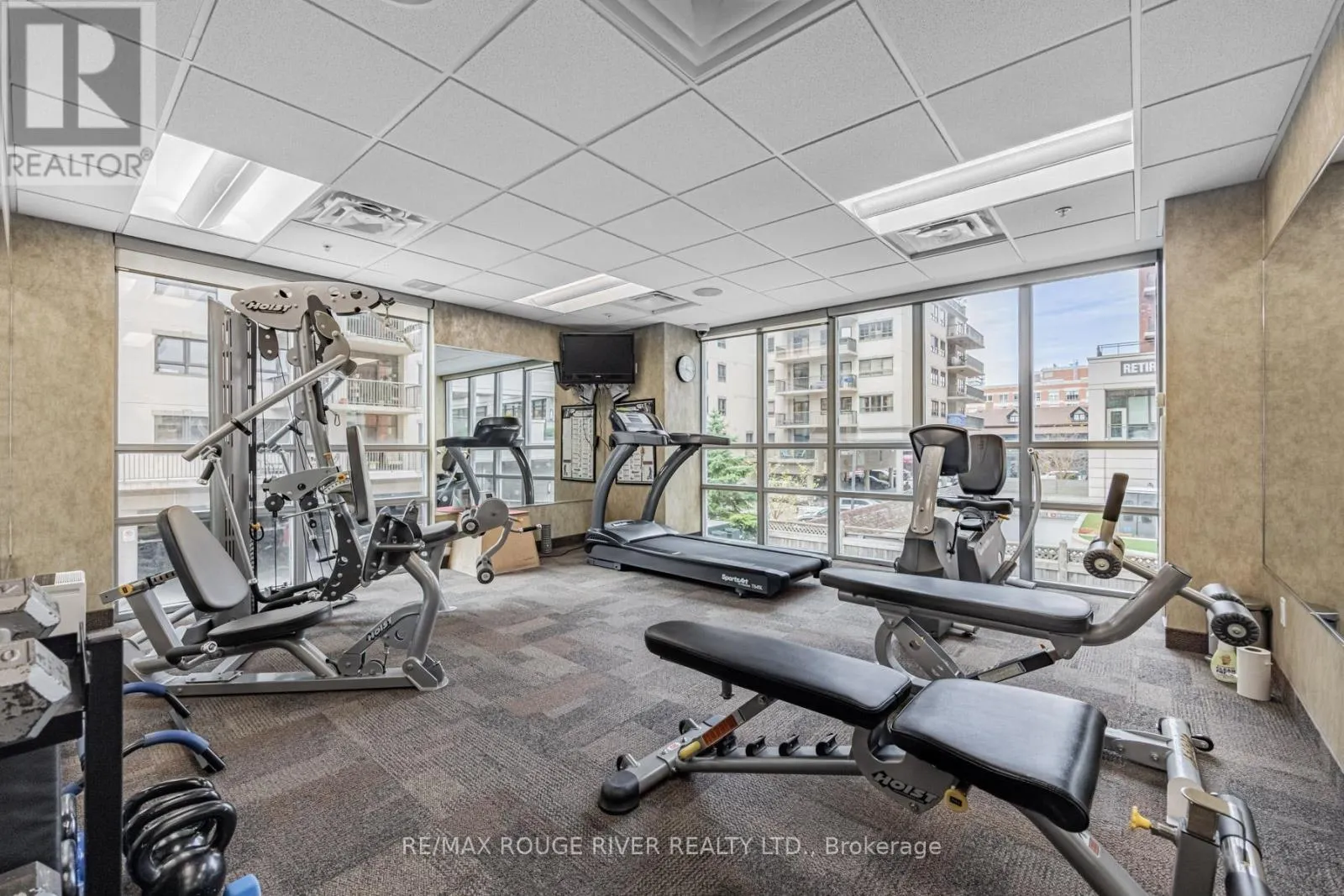 601 - 360 PEARL STREET