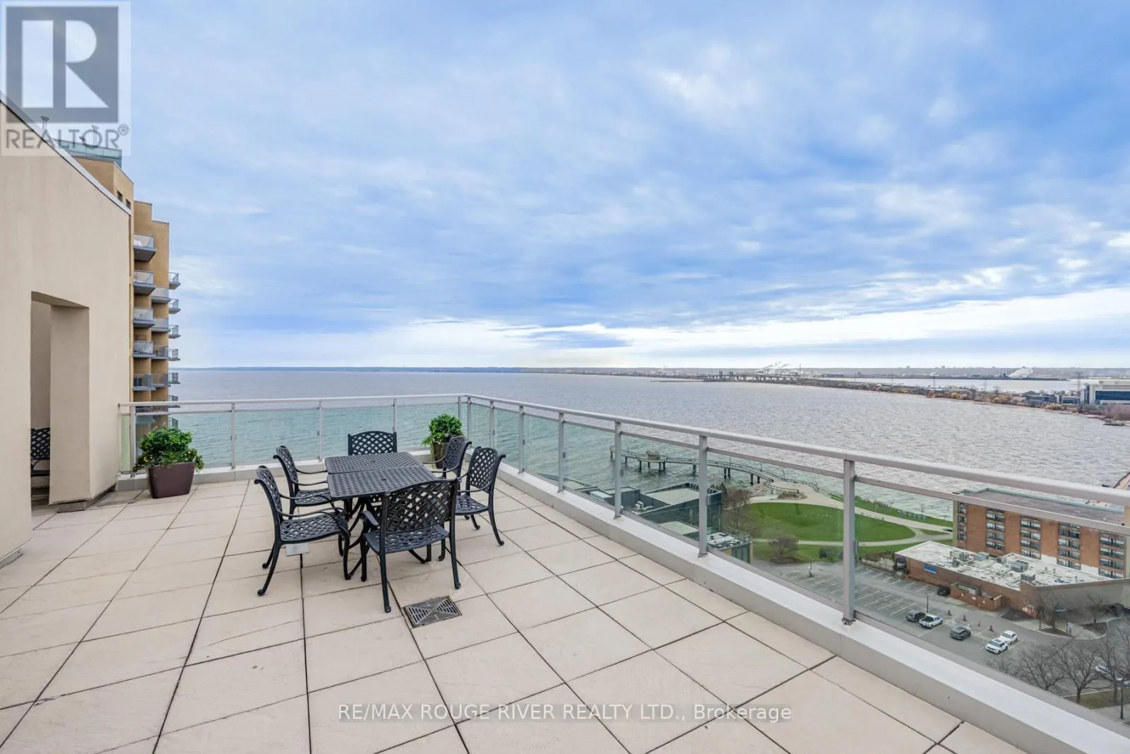 601 - 360 PEARL STREET