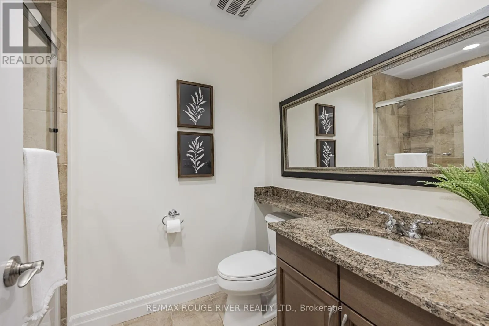 601 - 360 PEARL STREET