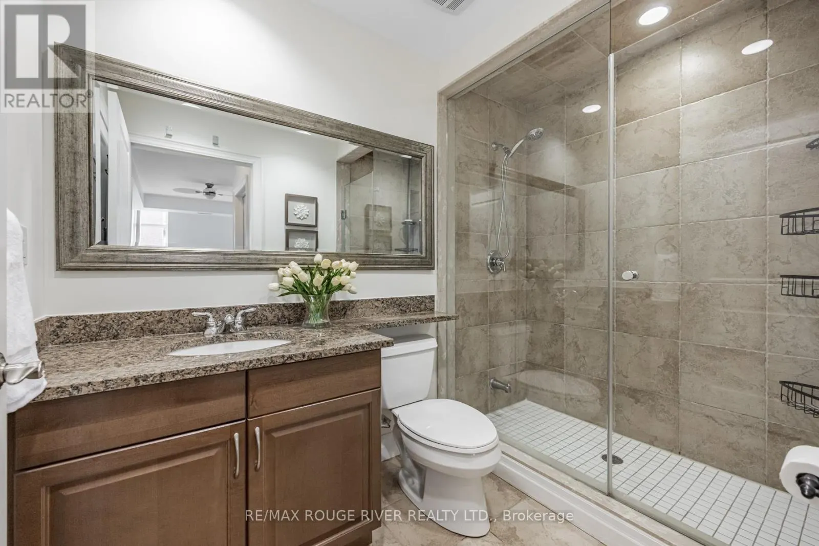 601 - 360 PEARL STREET