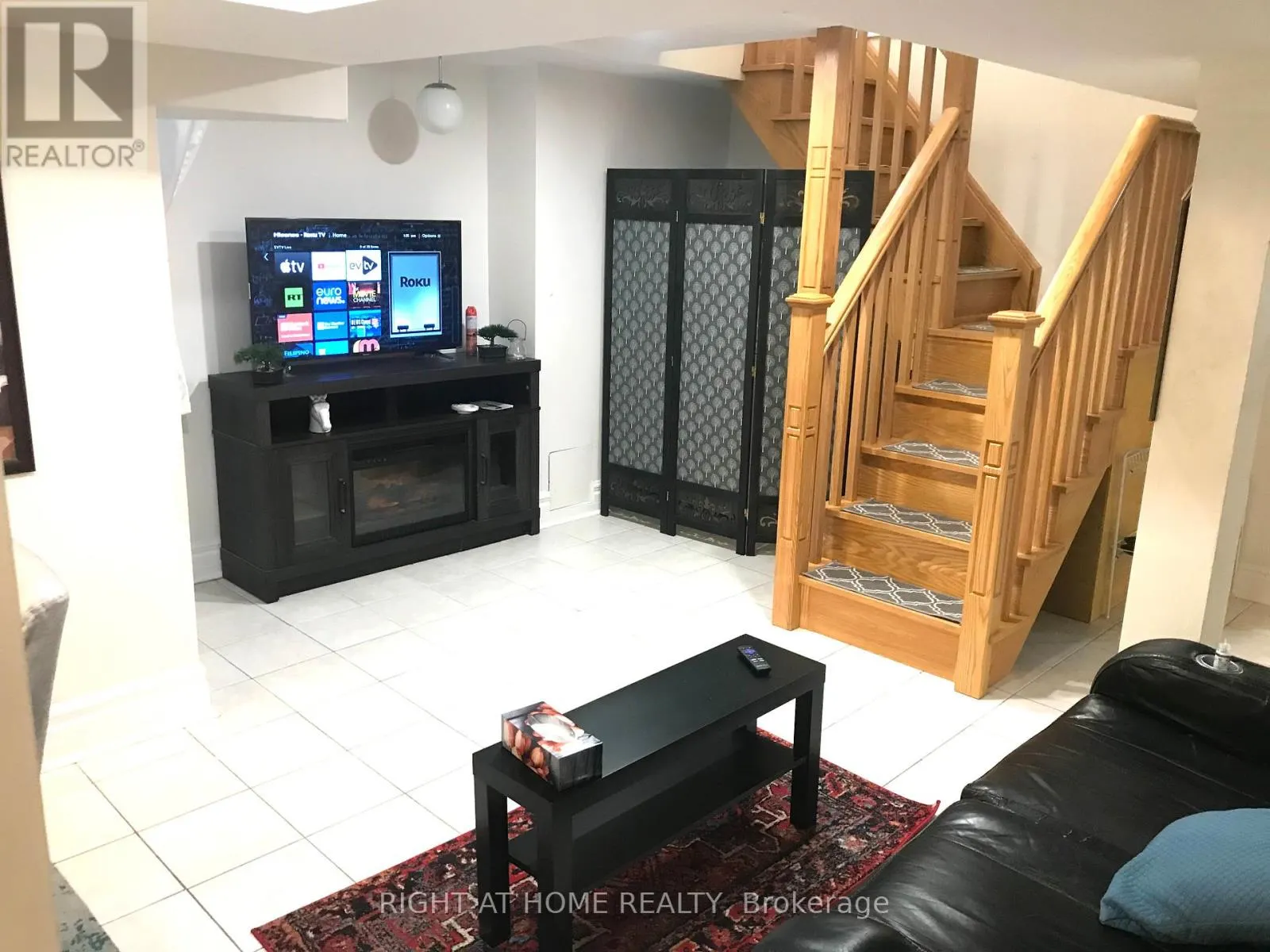 BASEMENT UNIT - 289 LAURENTIAN AVENUE