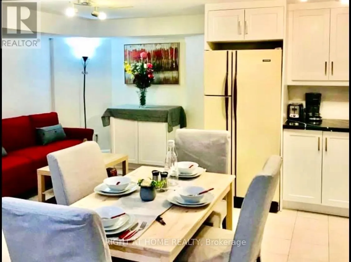 BASEMENT UNIT - 289 LAURENTIAN AVENUE