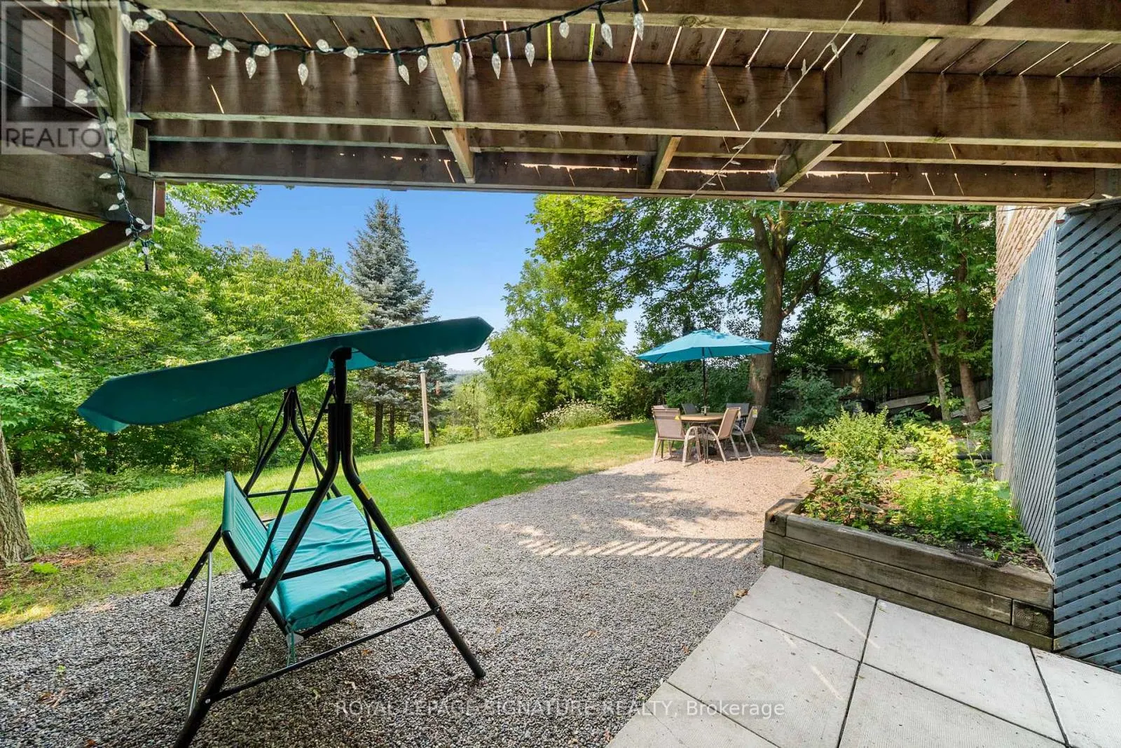 LOWER - 134 RIDGEBANK COURT