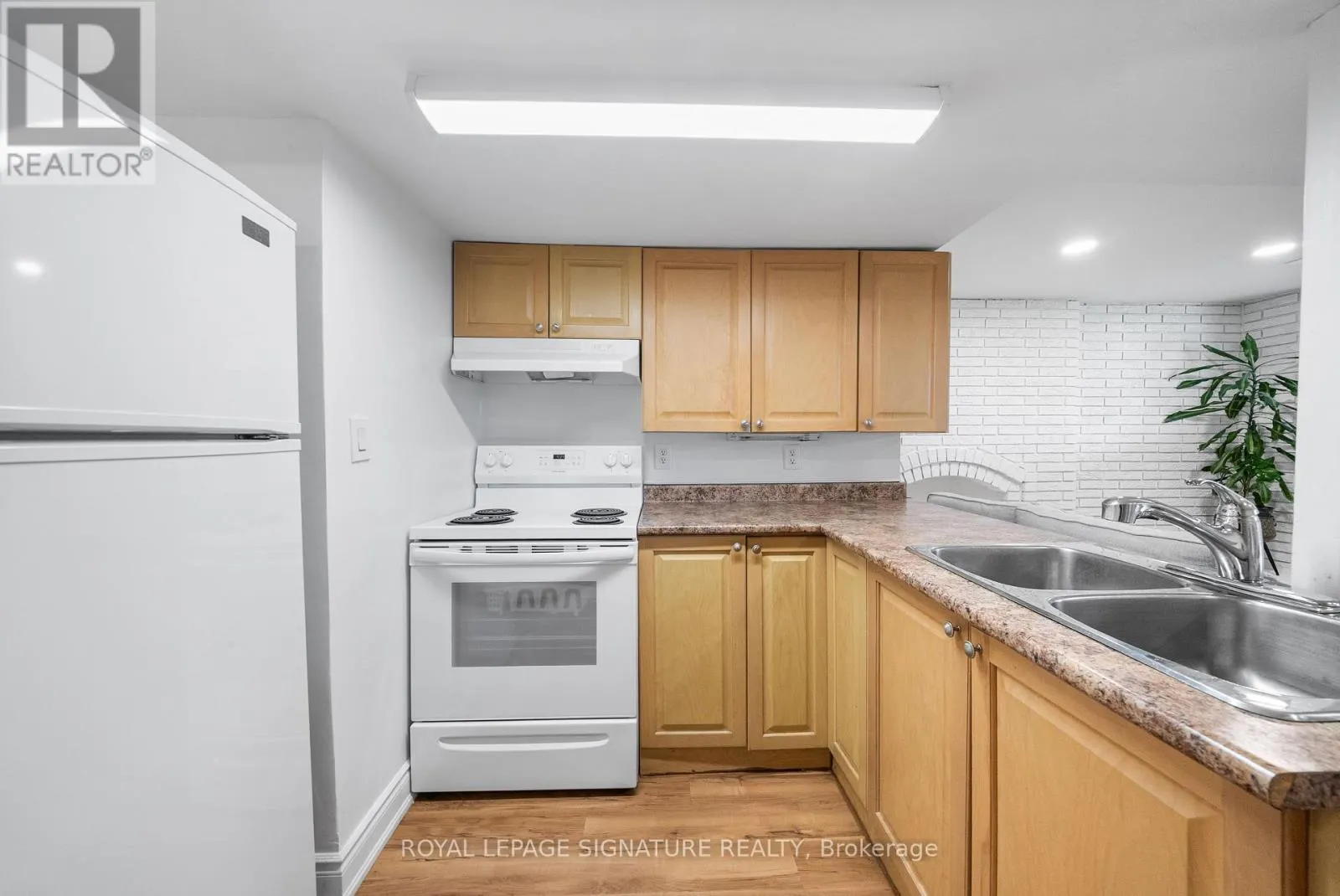 LOWER - 134 RIDGEBANK COURT