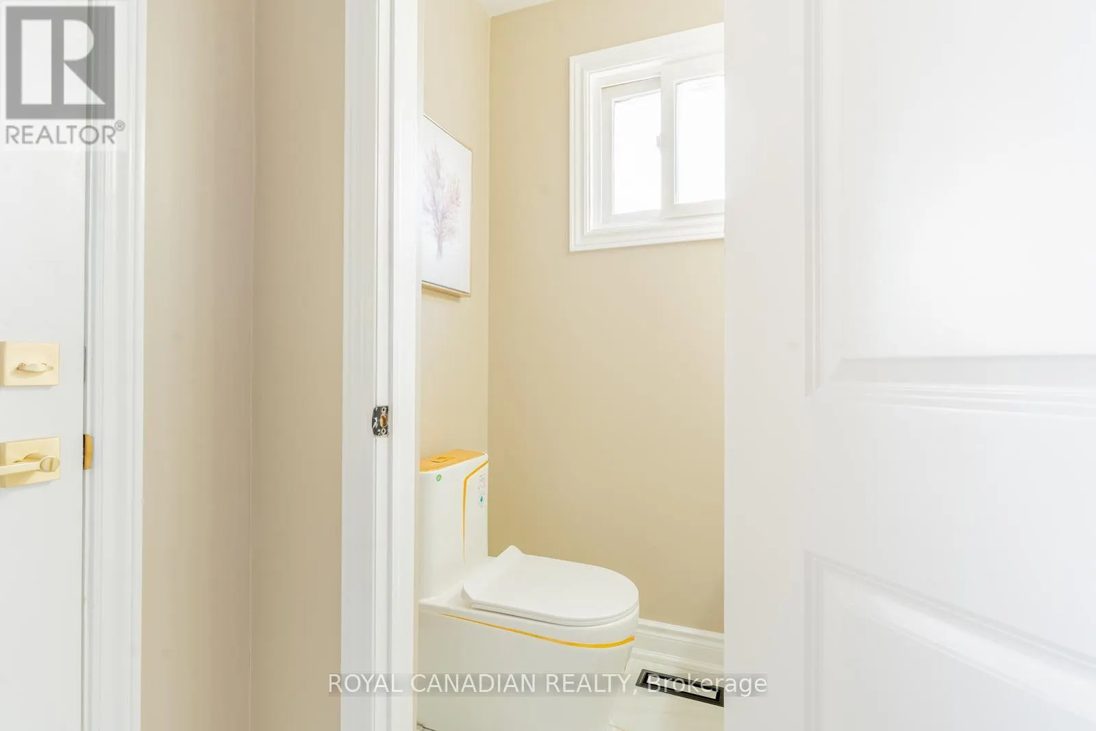 60 CHERRYTREE DRIVE W