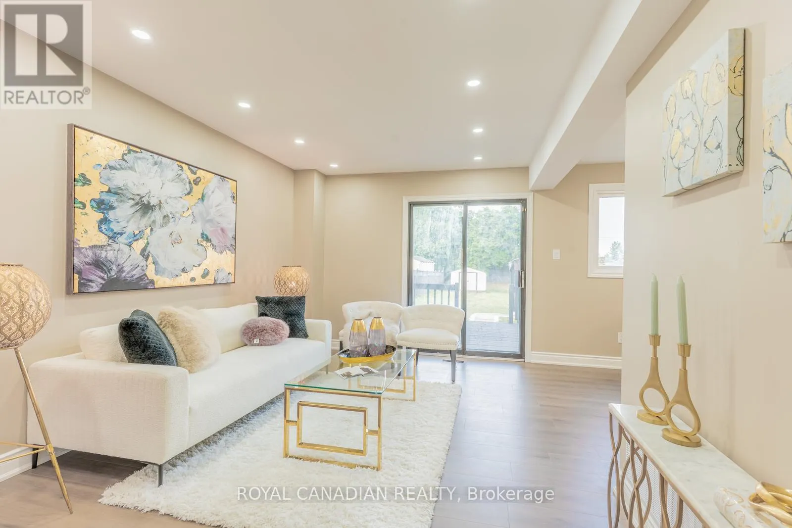 60 CHERRYTREE DRIVE W