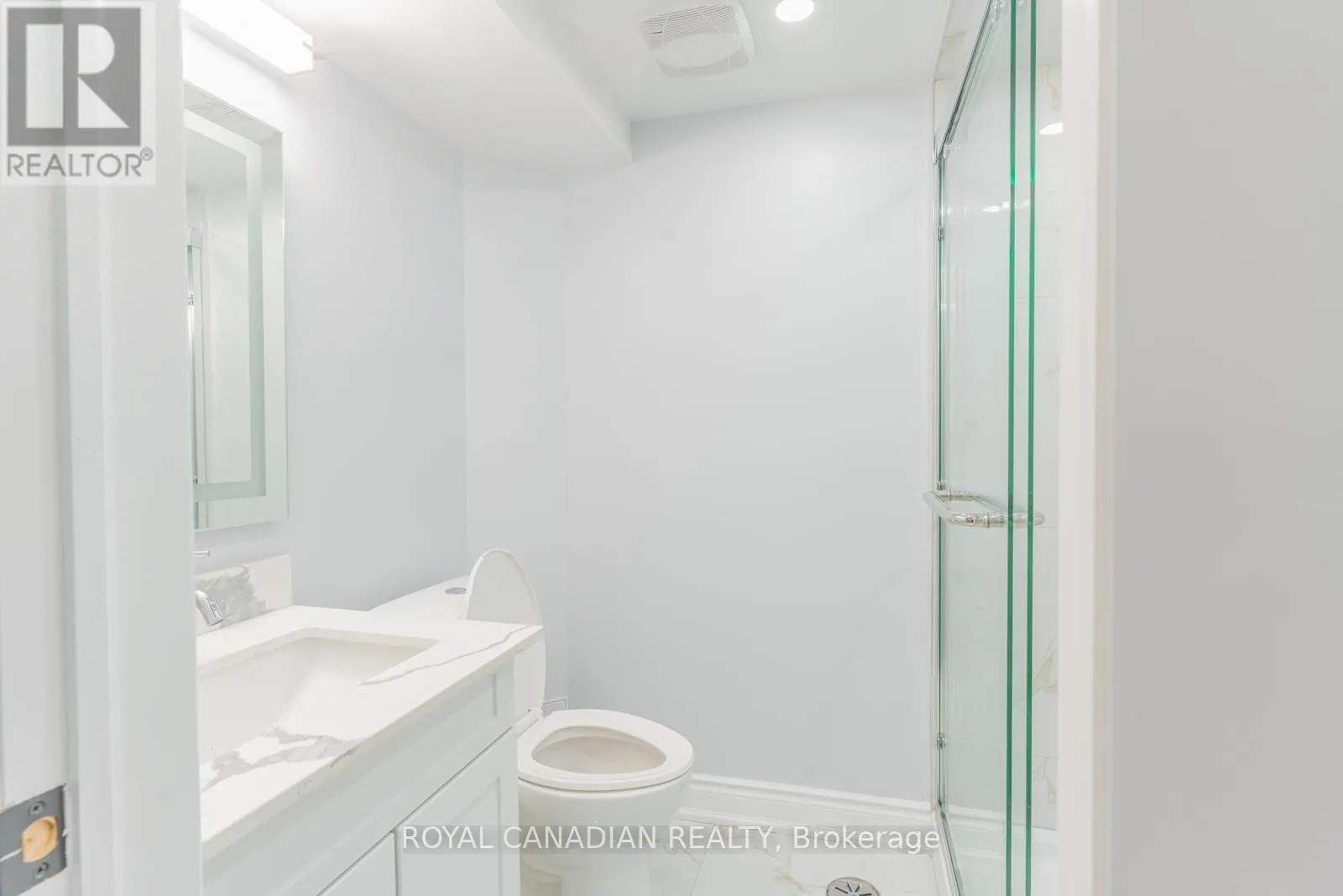 60 CHERRYTREE DRIVE W