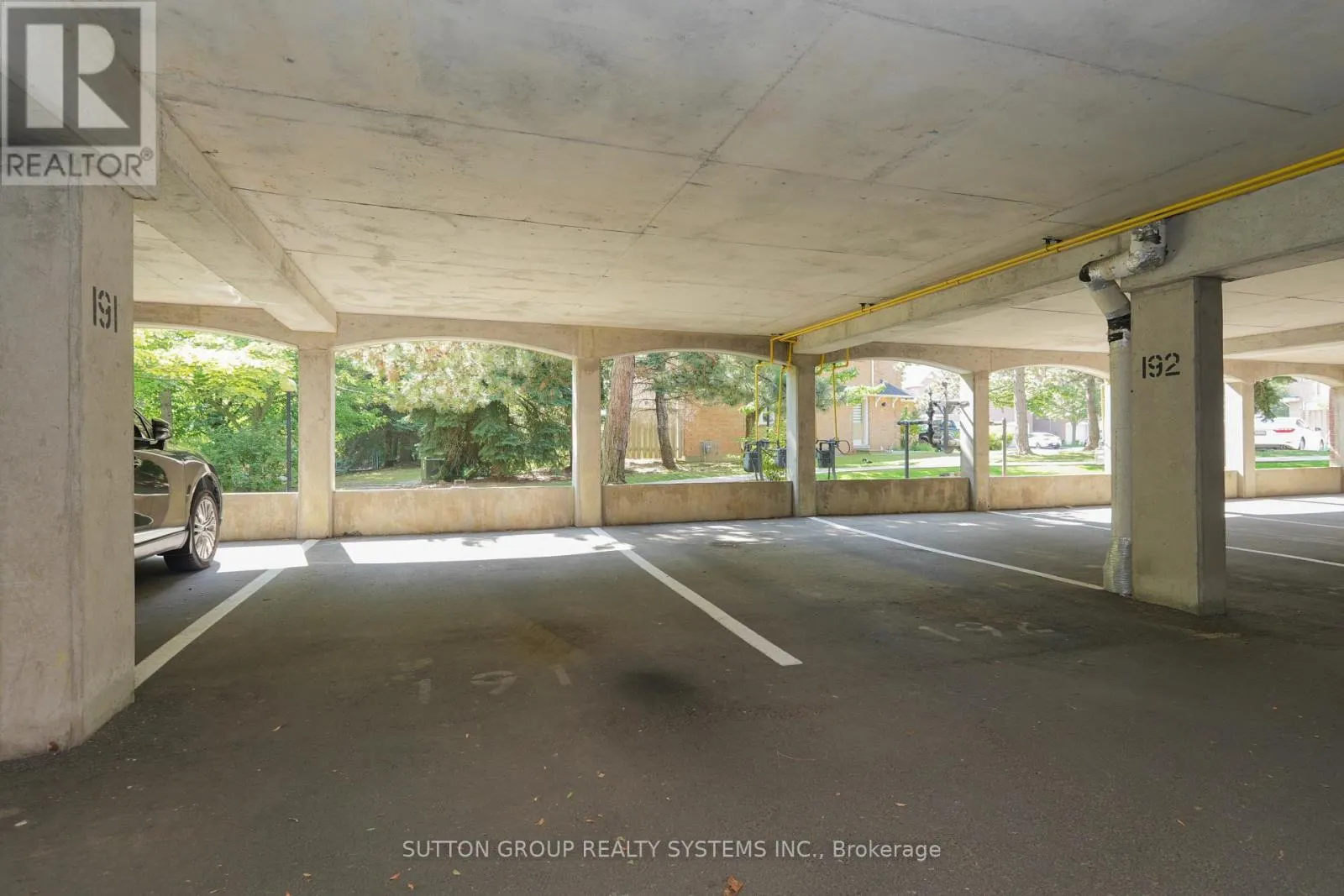 183 - 103 BRISTOL ROAD E