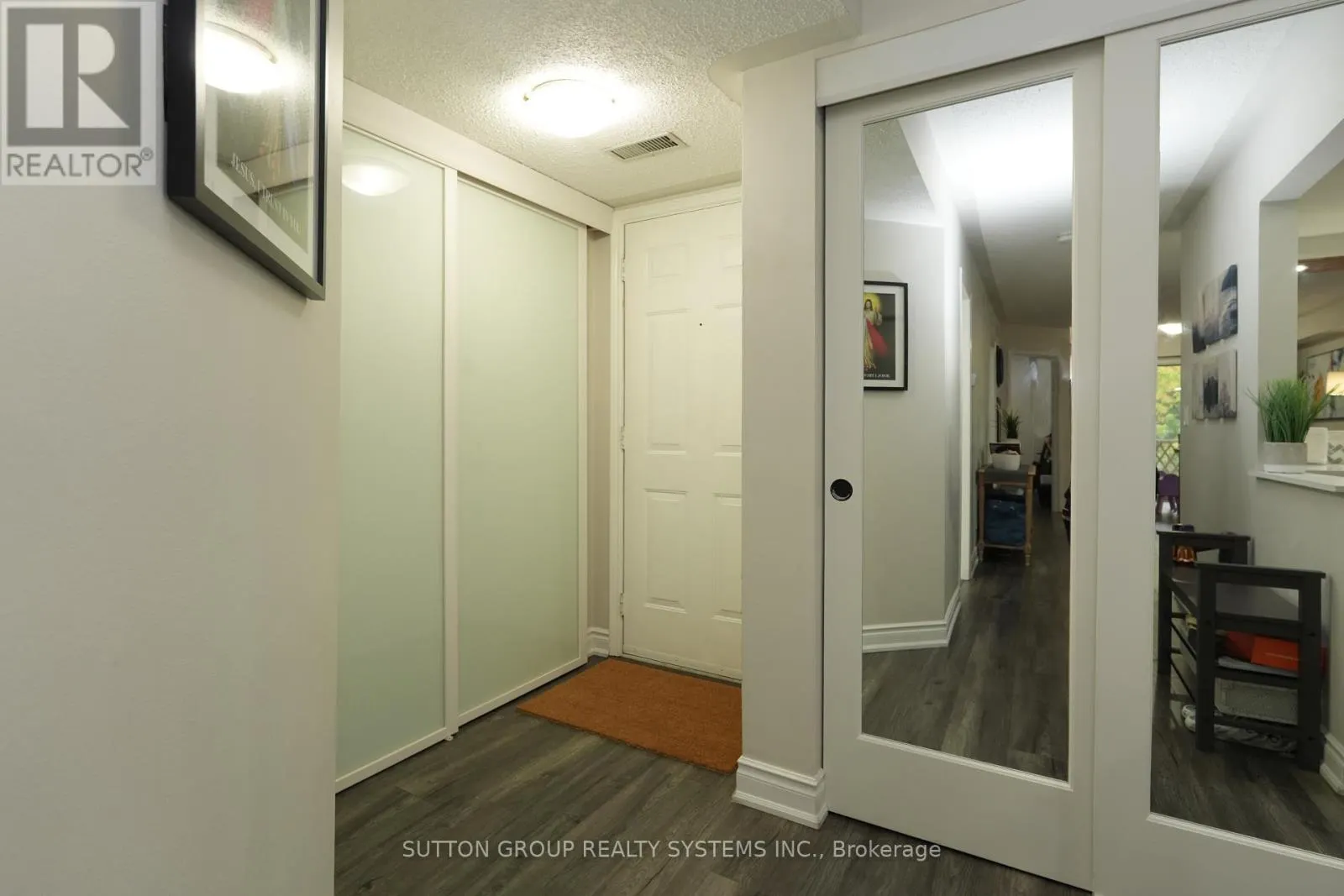 183 - 103 BRISTOL ROAD E