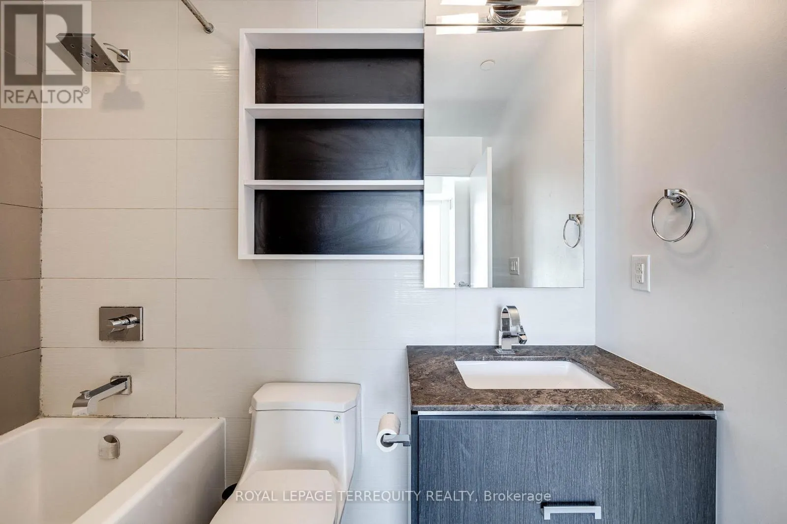 421 - 1830 BLOOR STREET W