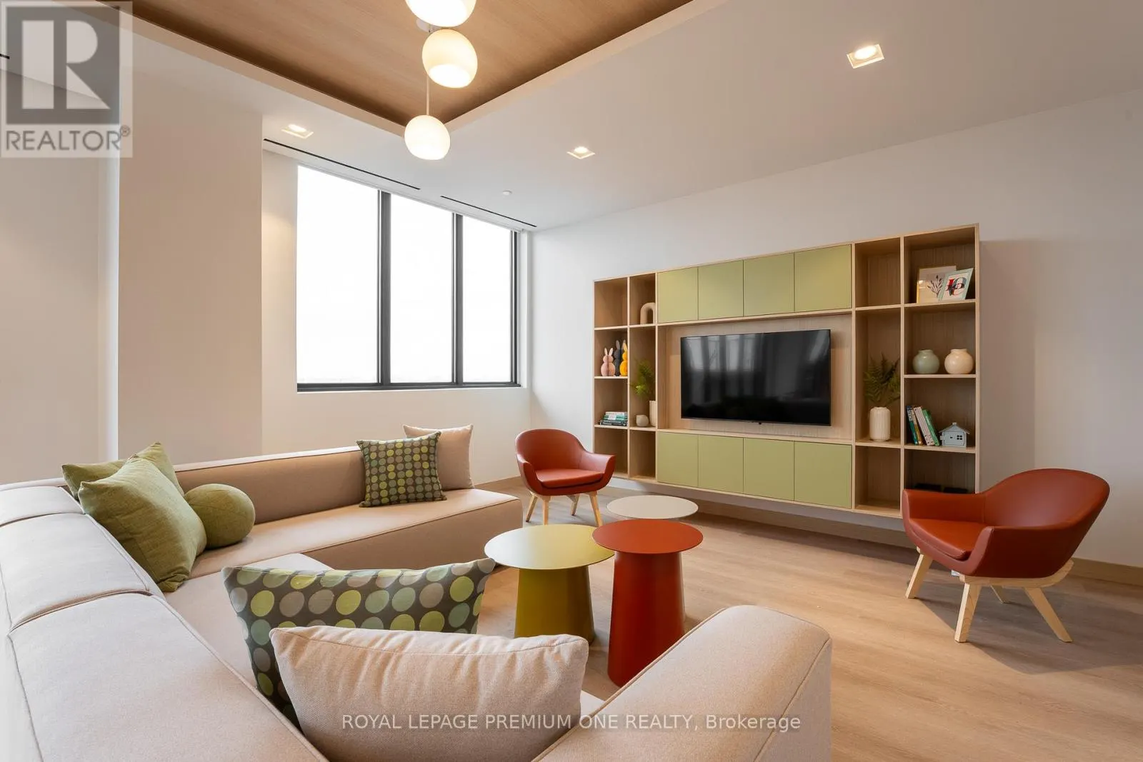 1402 - 36 ZORRA STREET