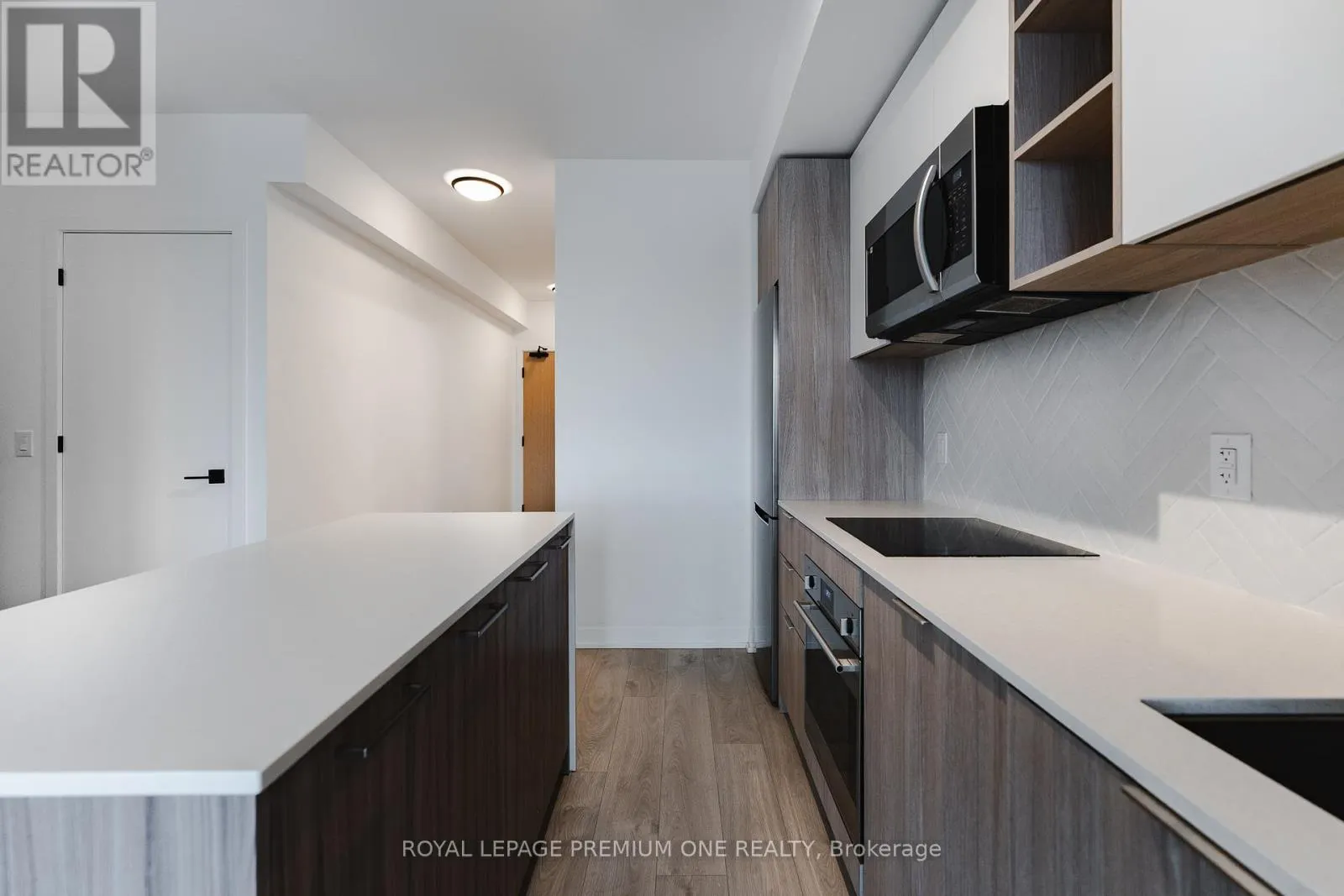 1402 - 36 ZORRA STREET