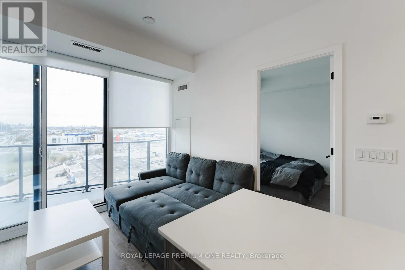 1402 - 36 ZORRA STREET