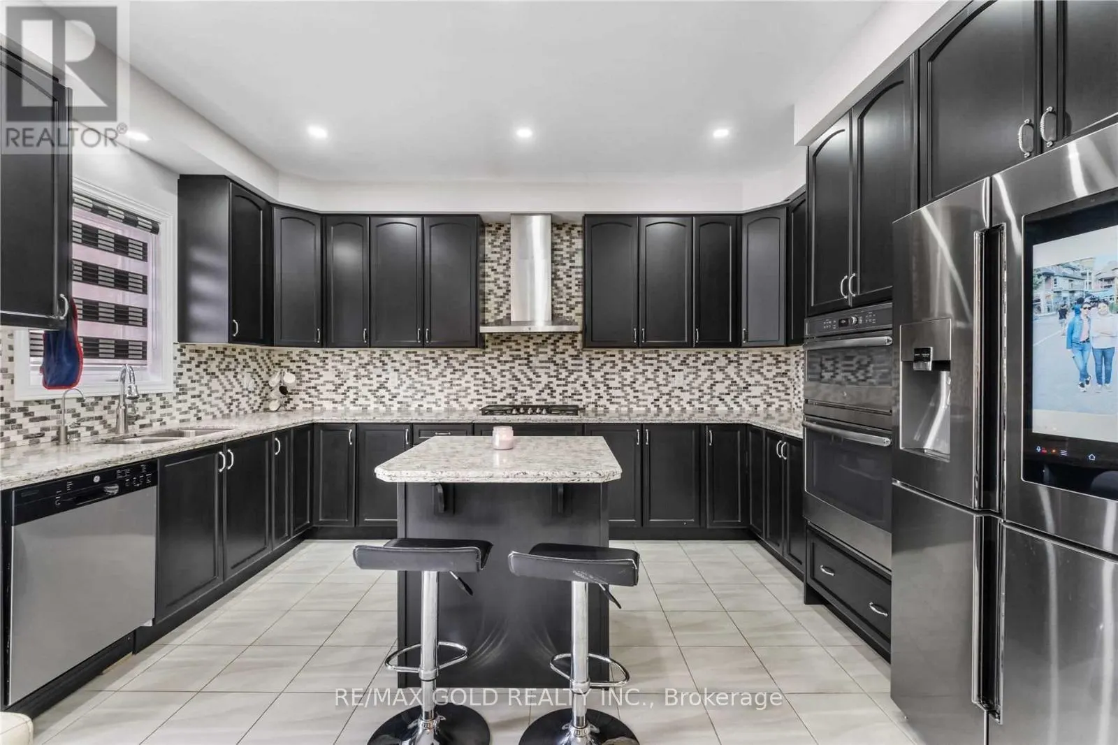 UPPER - 23 ACTION DRIVE