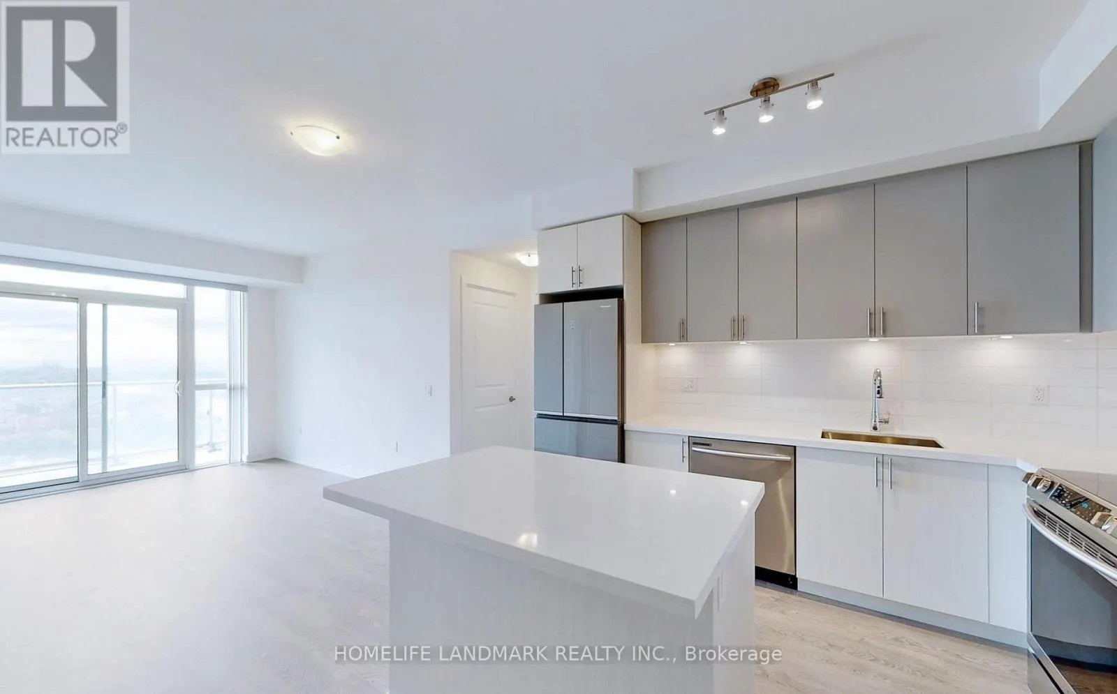 1606 - 4677 GLEN ERIN DRIVE