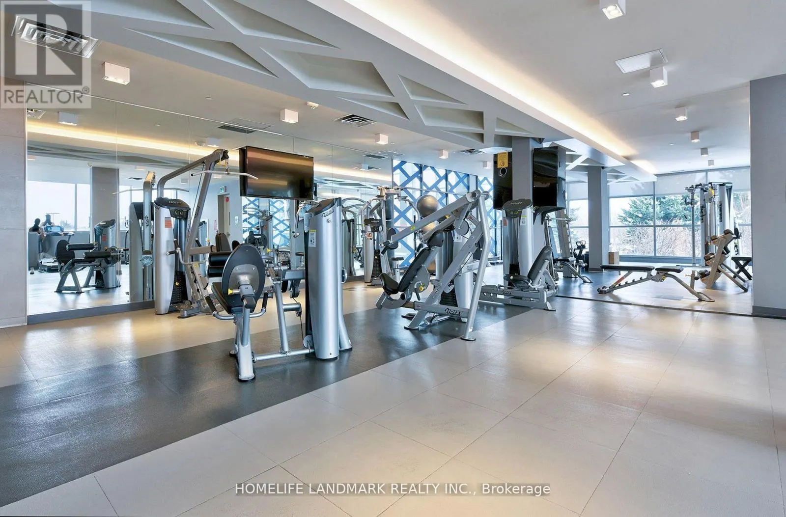 1606 - 4677 GLEN ERIN DRIVE