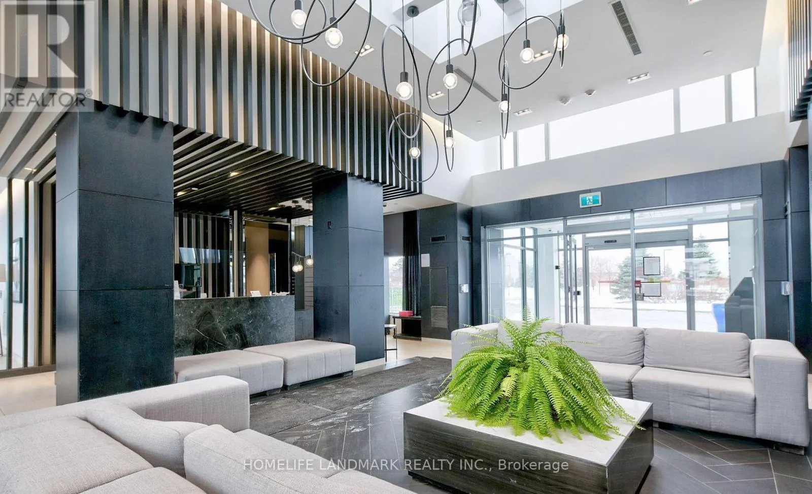 1606 - 4677 GLEN ERIN DRIVE